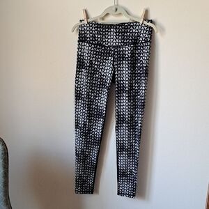 Victoria's Secret Sport Black And White Leggings Size M